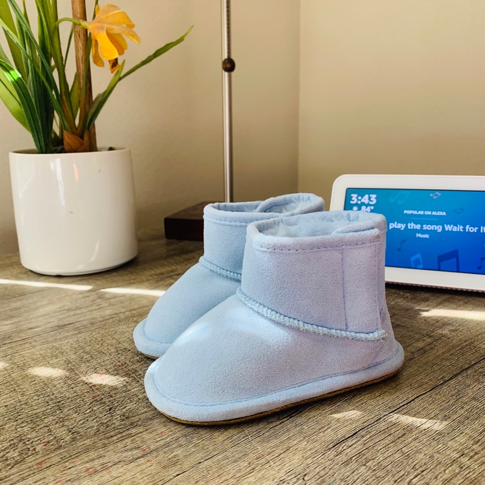 Baby booties ugg inspired